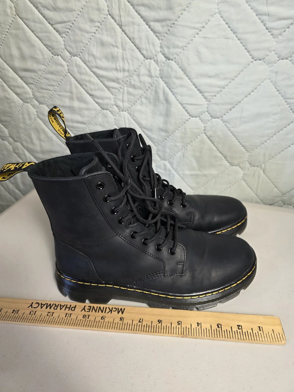 Dr. Martens Men’s Black Leather Combat Ankle Boots Lace-Up Round Toe AW004 Sz 10